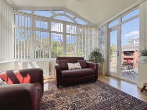 Sitting room- click for photo gallery